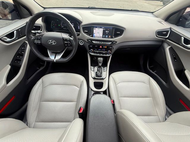 2019 Hyundai Ioniq Image 17