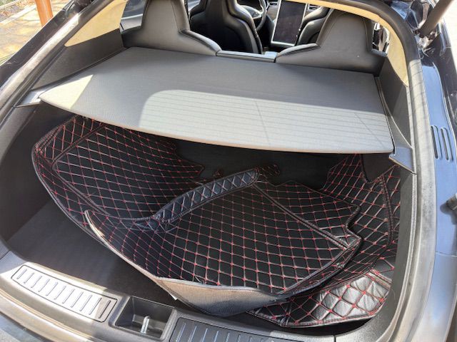 2015 Tesla Model S Image 9