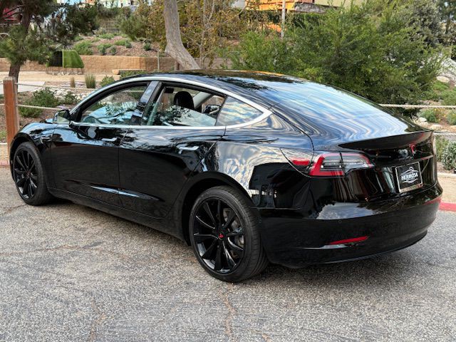 2019 Tesla Model 3 Image 3