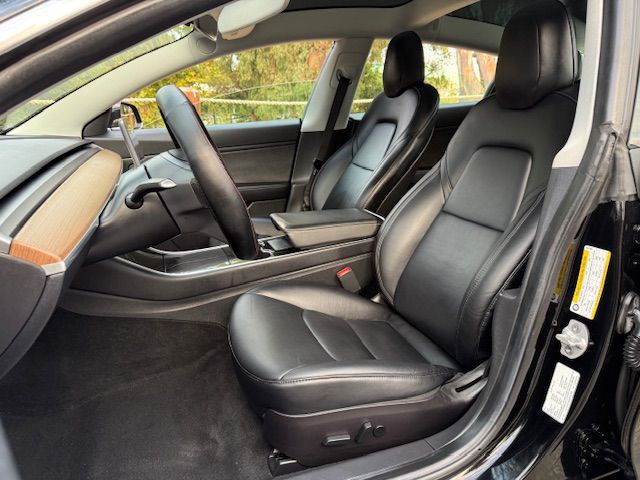 2019 Tesla Model 3 Image 20