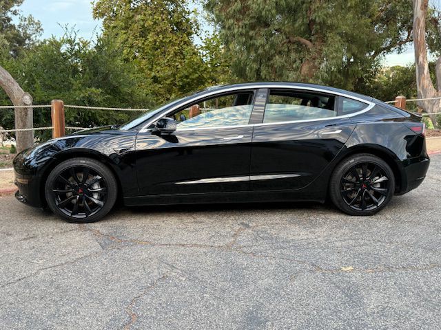 2019 Tesla Model 3 Image 26
