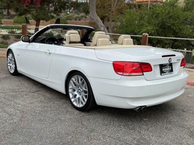 2010 BMW 3 Series Image 3