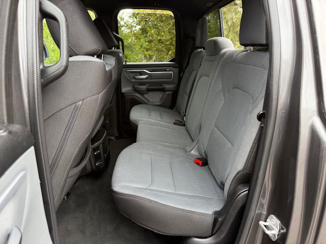 2023 RAM 1500 Image 31