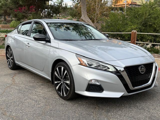 2022 Nissan Altima Image 1