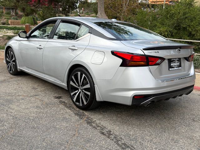 2022 Nissan Altima Image 11