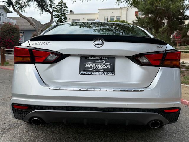 2022 Nissan Altima Image 12