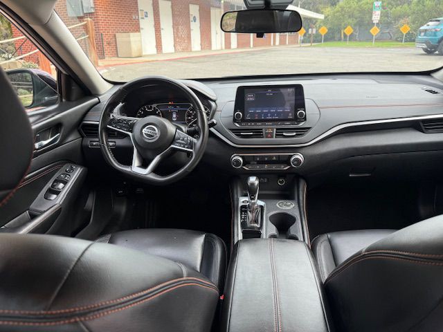 2022 Nissan Altima Image 18