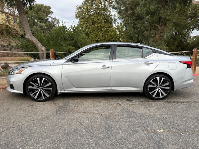 2022 Nissan Altima Image 25