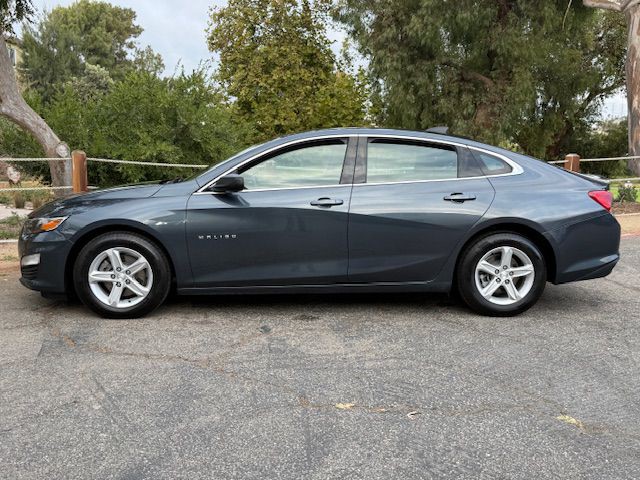2020 Chevrolet Malibu Image 3