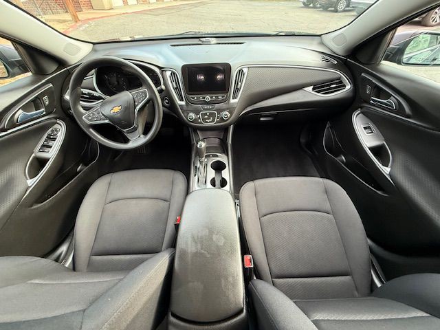 2020 Chevrolet Malibu Image 21