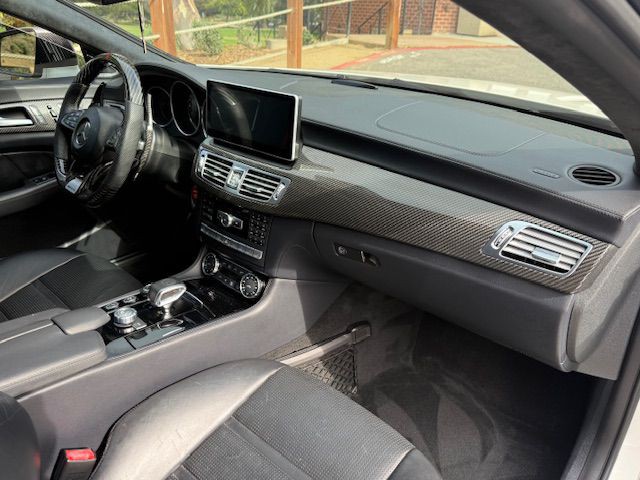 2012 Mercedes-Benz CLS-Class Image 32