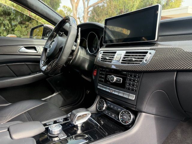 2012 Mercedes-Benz CLS-Class Image 33