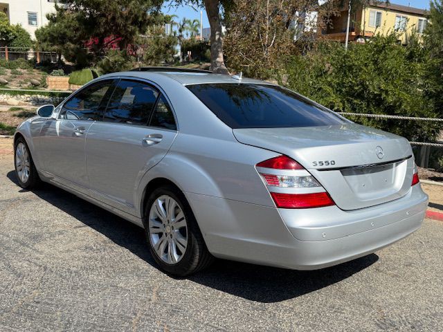 2009 Mercedes-Benz S-Class Image 2