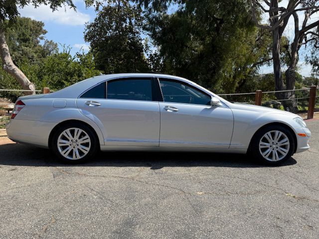 2009 Mercedes-Benz S-Class Image 11
