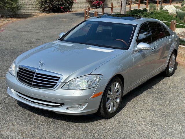 2009 Mercedes-Benz S-Class Image 16