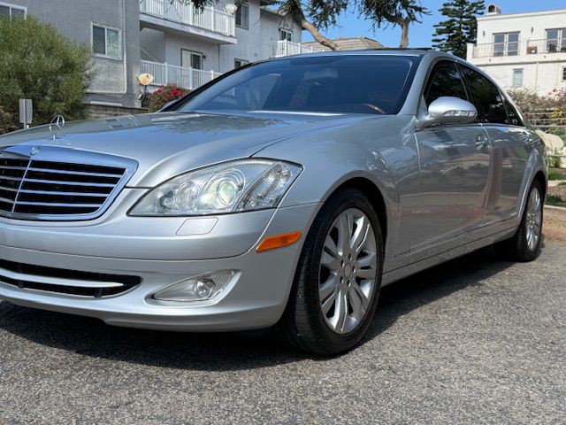 2009 Mercedes-Benz S-Class Image 17