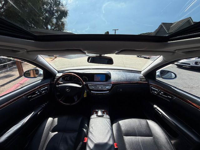 2009 Mercedes-Benz S-Class Image 27