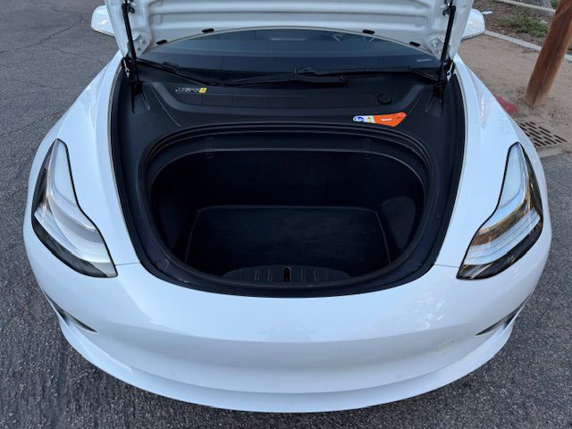 2018 Tesla Model 3 Image 10