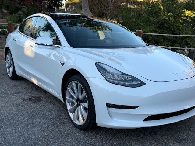 2018 Tesla Model 3 Image 15