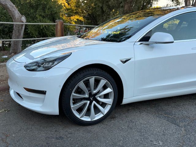 2018 Tesla Model 3 Image 31