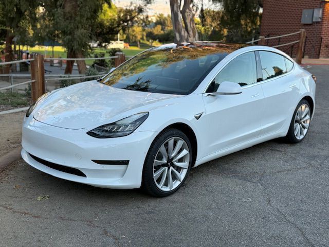 2018 Tesla Model 3 Image 32