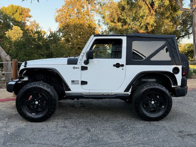 2013 Jeep Wrangler Image 3