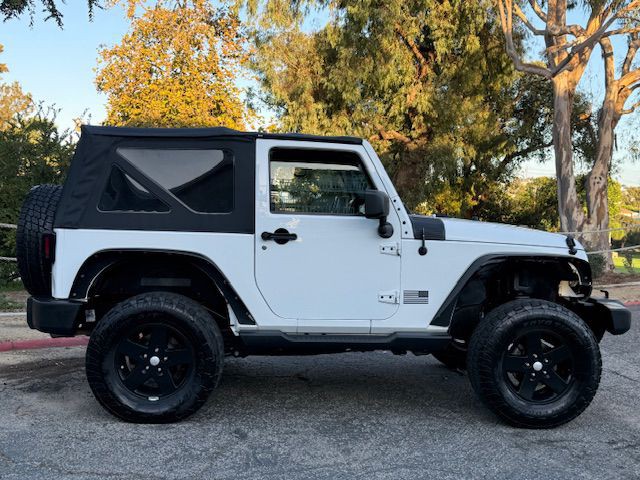 2013 Jeep Wrangler Image 4