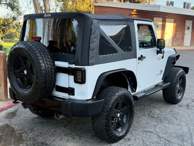 2013 Jeep Wrangler Image 13