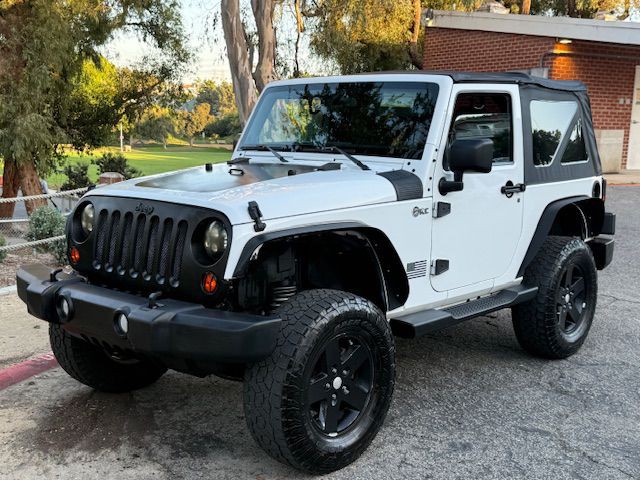 2013 Jeep Wrangler Image 24