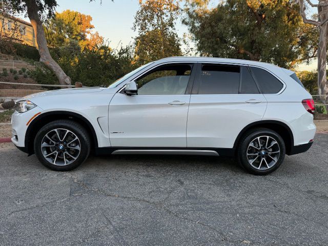 2017 BMW X5 Image 32