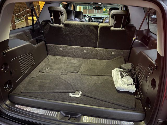 2016 Cadillac Escalade Image 11