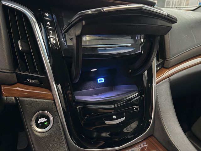 2016 Cadillac Escalade Image 15