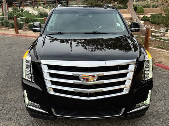 2016 Cadillac Escalade Image 24