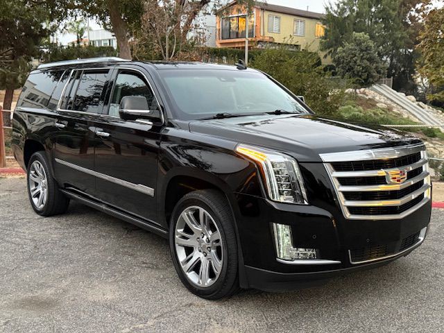 2016 Cadillac Escalade Image 25