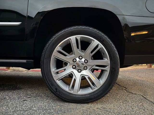 2016 Cadillac Escalade Image 47