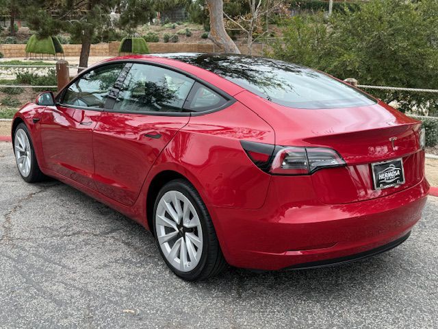 2022 Tesla Model 3 Image 3