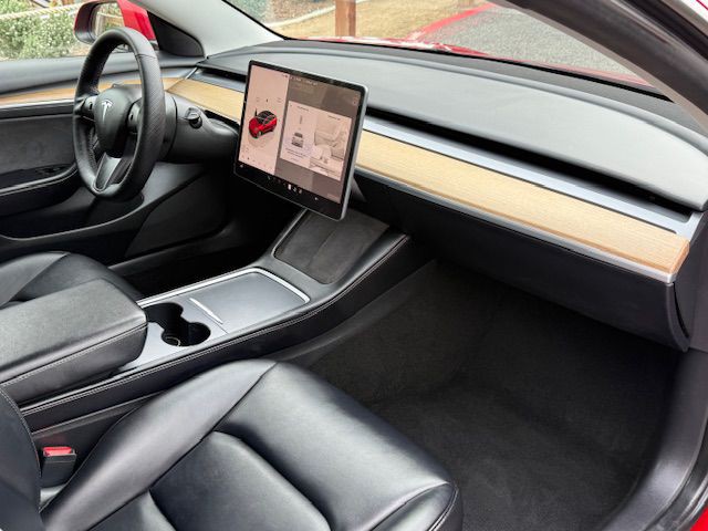 2022 Tesla Model 3 Image 16