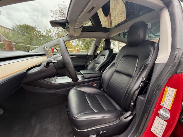 2022 Tesla Model 3 Image 24