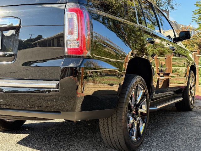 2016 GMC Yukon Image 10