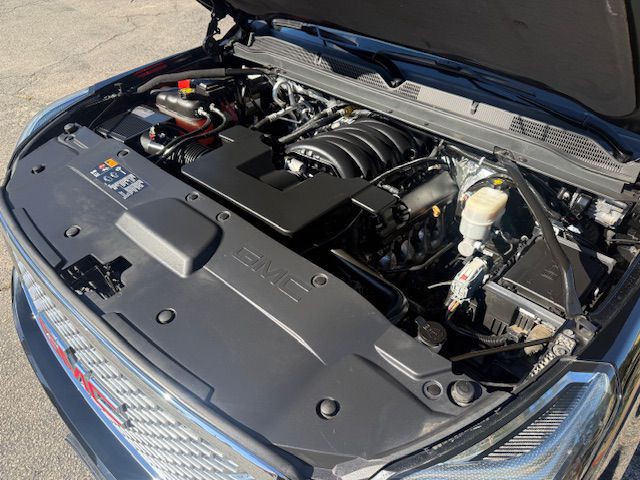 2016 GMC Yukon Image 13