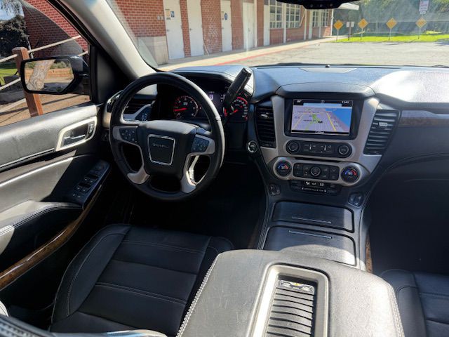 2016 GMC Yukon Image 29