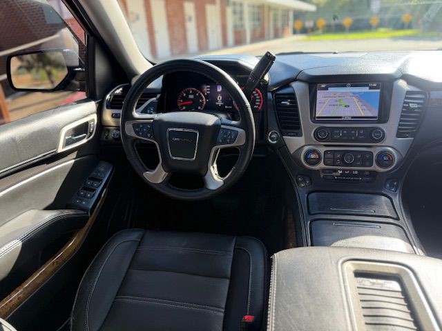 2016 GMC Yukon Image 30