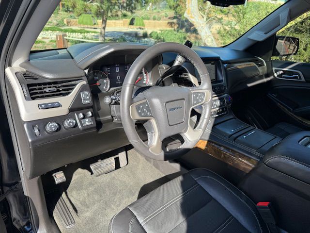 2016 GMC Yukon Image 34