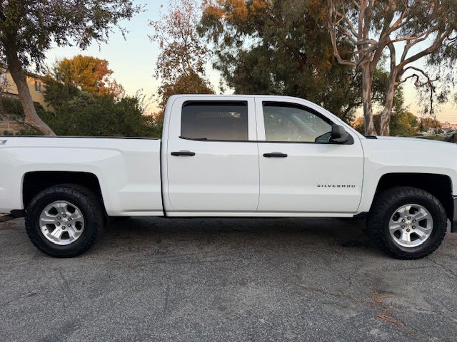 2014 Chevrolet Silverado 1500 Image 2