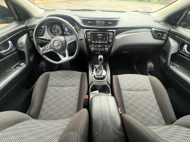 2019 Nissan Rogue Image 5