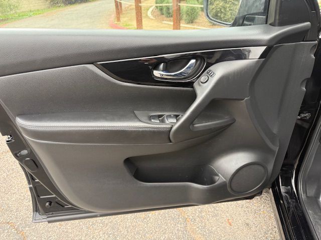 2019 Nissan Rogue Image 27