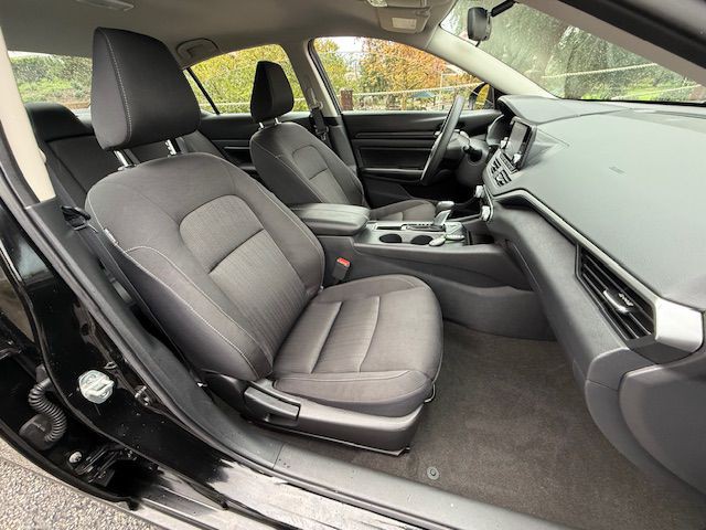 2022 Nissan Altima Image 5