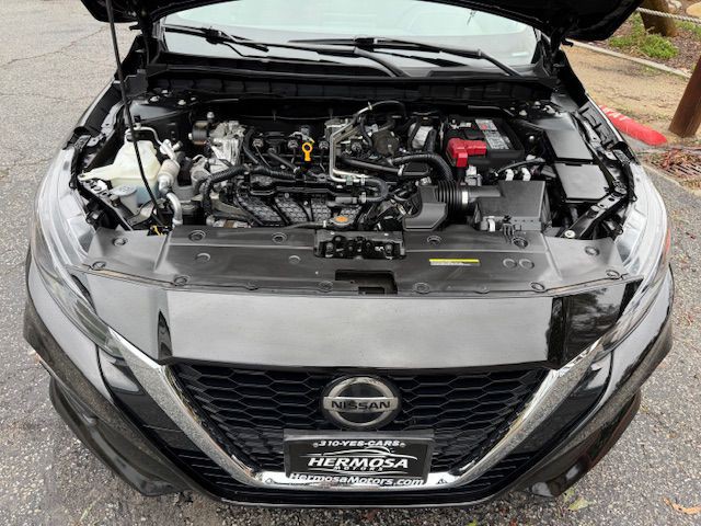 2022 Nissan Altima Image 11