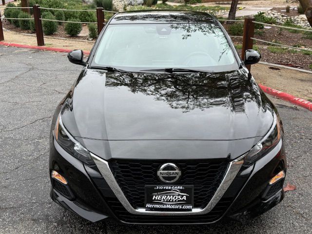 2022 Nissan Altima Image 15