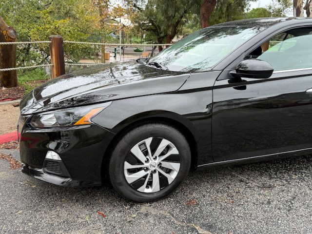 2022 Nissan Altima Image 31